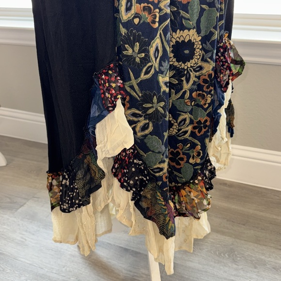 Bohoemia Mid-Length Skirt with Rayon
Print - Picture 7 of 9